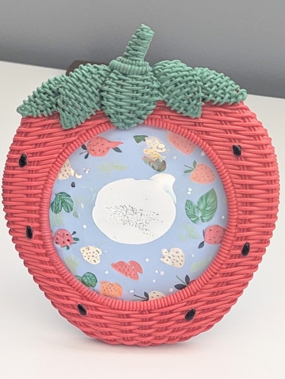 NWOT Strawberry-Shaped Red & Green Picture Frame - 4" x 4" Picture Space